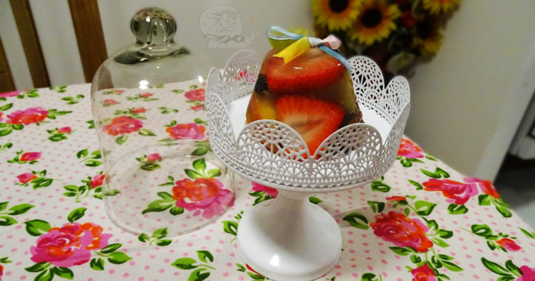 Mother te enseña a preparar una deliciosa Gelatina Fresca de Frutas.